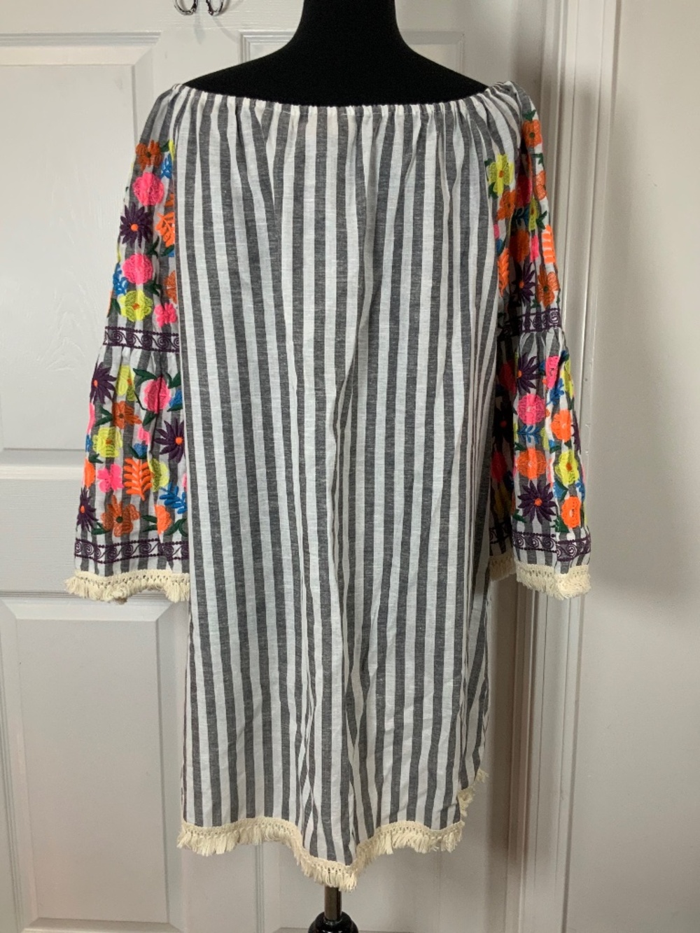 Boho Embroidered Floral Striped Fringe Tunic Shift Dress Large Philosopy - Picture 6 of 10